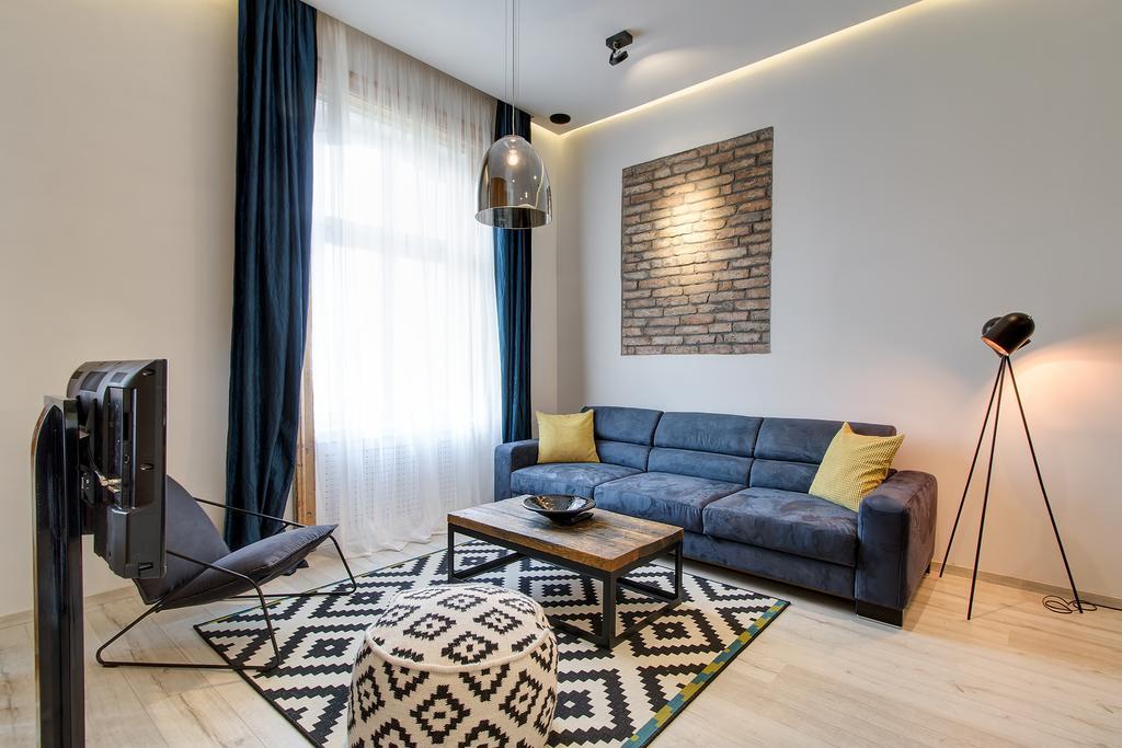 Luxury Apartment By Hi5 -Andrassy Suite Βουδαπέστη Εξωτερικό φωτογραφία