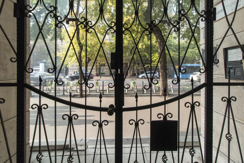 Luxury Apartment By Hi5 -Andrassy Suite Βουδαπέστη Εξωτερικό φωτογραφία